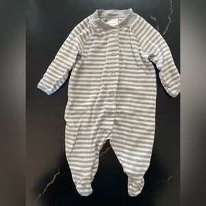 Hanna Andersson Gray Striped Footie
